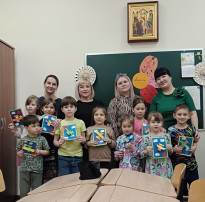 «Самолет, самолет, увези меня в полет» «Самолет, самолет, увези меня в полет».