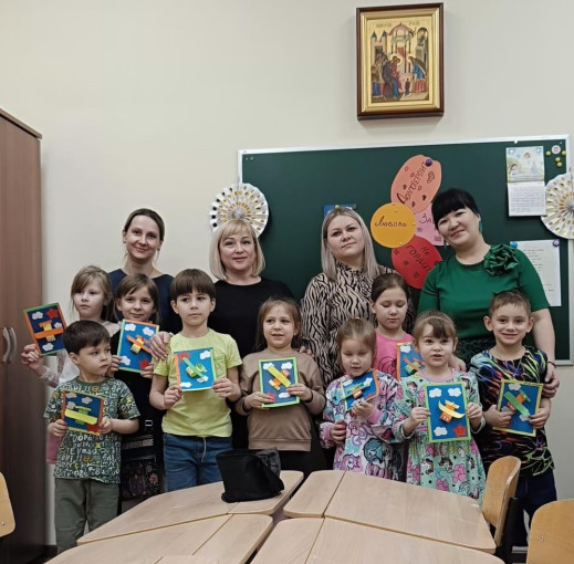«Самолет, самолет, увези меня в полет» «Самолет, самолет, увези меня в полет».